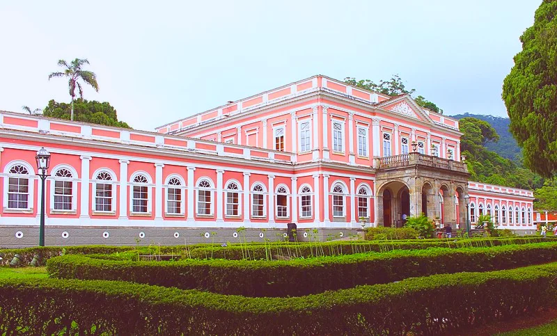 Descubra a História do Brasil no Museu Imperial de Petrópolis