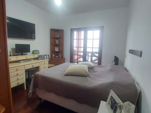 Belíssima Casa no Quitandinha